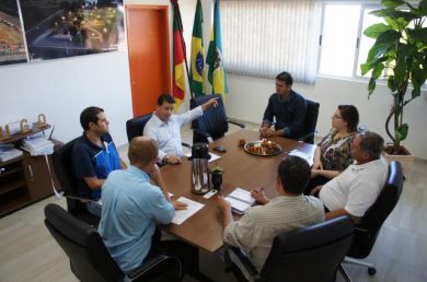 Poder Executivo municipal recebe a visita de assessor da Casa Civil estadual