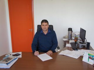 Gilso Paz assina termo de adesão de Tio Hugo ao programa Internet Para Todos do Governo Federal