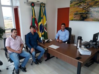 Clair Kuhn presidente da Emater/RS visita Tio Hugo
