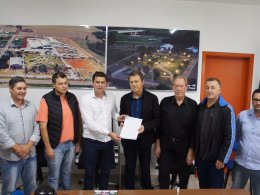 Deputado Federal Giovani Cherini visita Tio Hugo