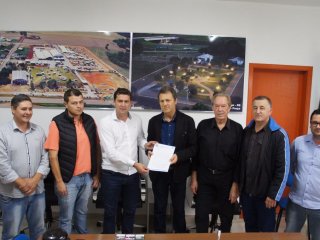 Deputado Federal Giovani Cherini visita Tio Hugo