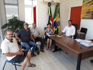 Poder Executivo assume o compromisso para a construção da Capela Mortuária Municipal