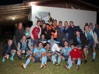 Mormaço entre veteranos e Tio Hugo no principal levam o título da primeira edição da Copa dos Campeões de Futebol de Campo