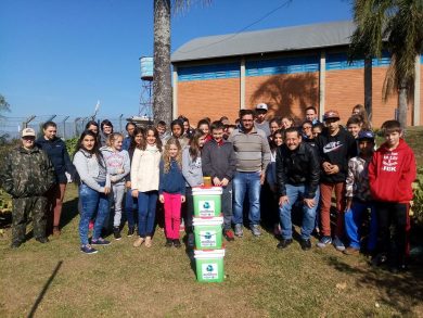 Alunos da EMEF Laurentino Machado