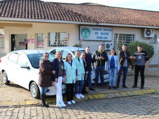 Secretaria Municipal de Saúde recebe dois novos veículos