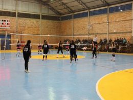 Campeonato de Futsal e Voleibol de Tio Hugo: Próximos jogos e classificação em todas as categorias