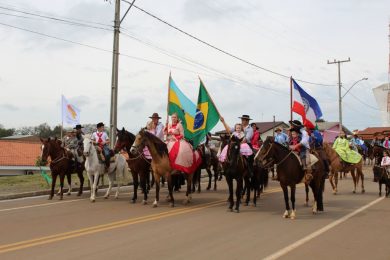 Grande desfile encerra as comemorações da Semana Farroupilha 2018