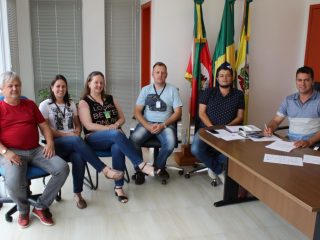Administração de Tio Hugo antecipa o pagamento da segunda parcela do décimo terceiro salário dos servidores públicos