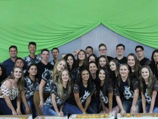Gilso Paz prestigia formaturas de escolas do município