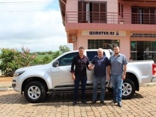 Administração Municipal de Tio Hugo recebe novo veículo