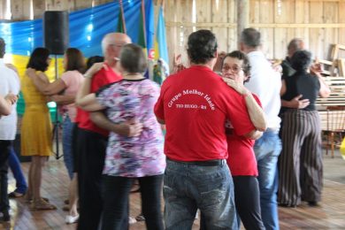 Encontro dos grupos de Terceira Idade e PCD’s fez parte das comemorações do aniversário do município