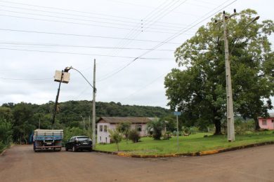 Manutenção na iluminação pública