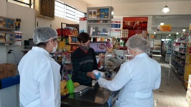Combate ao coronavírus: Doação de máscaras para estabelecimentos comerciais do município