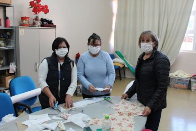 Assistência Social: Produção de máscaras e aventais