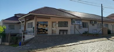 Tio Hugo recebe indicações de R$ 450 mil em emendas parlamentares para investimentos na saúde