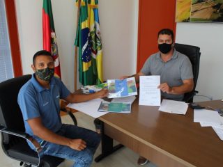 Administração Municipal recebe relatório de atividades e planejamento da Emater/RS-Ascar