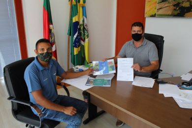 Administração Municipal recebe relatório de atividades e planejamento da Emater/RS-Ascar