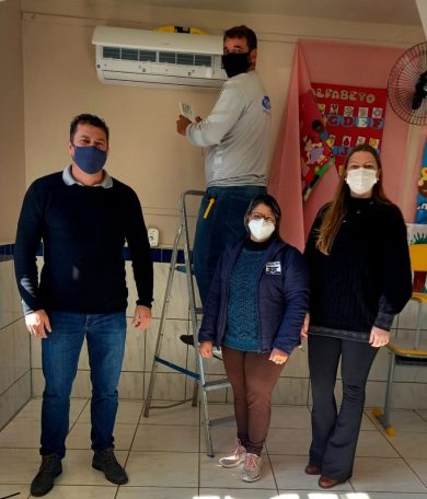 Mais conforto: Todas as salas de aula de Tio Hugo possuem ar condicionado