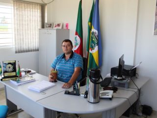 Geder Follmer assume o Executivo Municipal