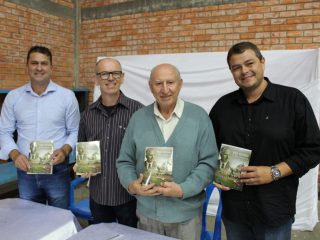 Lançamento do livro “Tio Hugo – O tio de todos nós” e Encontro da família e comunidade escolar