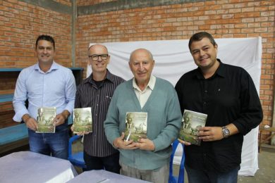 Lançamento do livro “Tio Hugo – O tio de todos nós” e Encontro da família e comunidade escolar