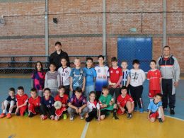 TIO HUGO É MAIS ESPORTE: Atividades esportivas desenvolvidas no município contemplam todas as idades