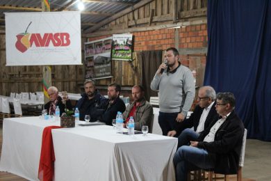 Geder Follmer participa de Assembleia da AVASB
