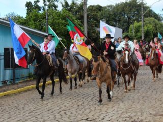 Desfile Farroupilha e da Independência!