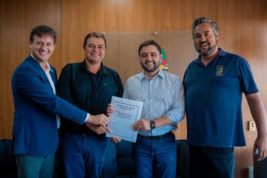 Prefeito em exercício e vereador encaminham demandas junto ao Governo do Estado