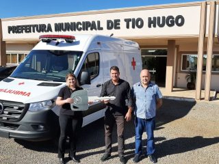 Mais uma conquista: Administração Municipal de Tio Hugo adquire nova ambulância