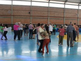 Baile de Terceira Idade celebra o aniversário do Município