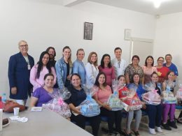 Integrantes do Grupo de Gestantes recebem Kit Maternidade