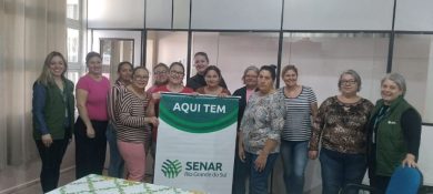Concluído o curso de confecção básica do vestuário