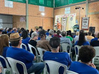 Peça teatral e interação marcam o encerramento das atividades dos grupos de Terceira Idade em 2023