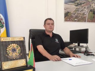 Geder Follmer assume o Executivo Municipal