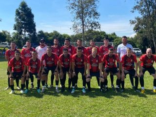 Treze de Maio/Largados e Divino saem em vantagem na final do Campeonato de Futebol de Campo de Tio Hugo