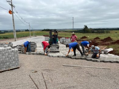 EM OBRAS: Pavimentação do Novo Distrito Industrial avança
