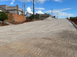 Expansão urbana: Ruas do Bairro São Cristovão recebem pavimentação