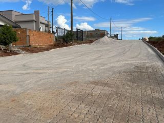 Expansão urbana: Ruas do Bairro São Cristovão recebem pavimentação