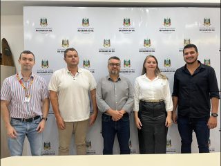 Reunião na Secretaria Estadual do Meio Ambiente e Infraestrutura aborda assuntos de interesse do Município
