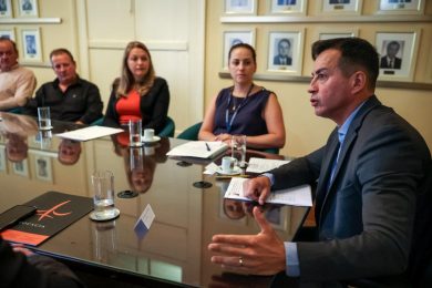 Prefeita Valduze participa de reunião na Secretaria Estadual de Segurança Pública