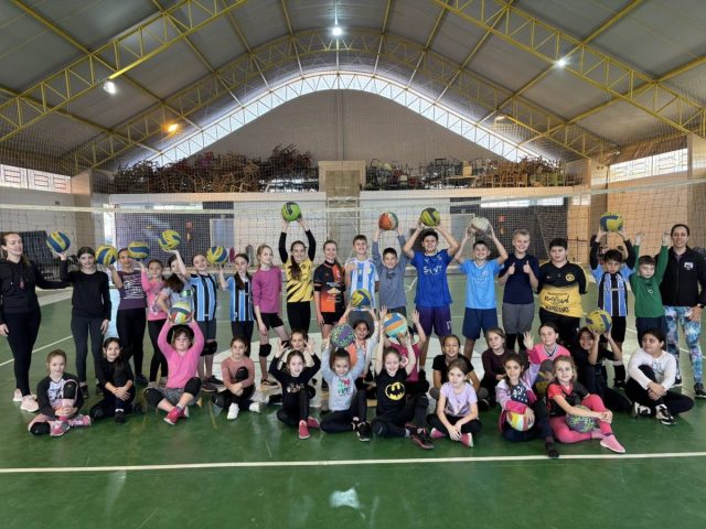 Tio Hugo voleibol – Projeto incentiva a prática de esportes para crianças e jovens