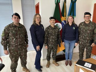 Prefeita Valduze é empossada como Presidente da Junta de Serviço Militar de Tio Hugo