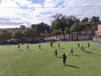 Campeonato Municipal Interbairros é iniciado com ato cívico e integração comunitária